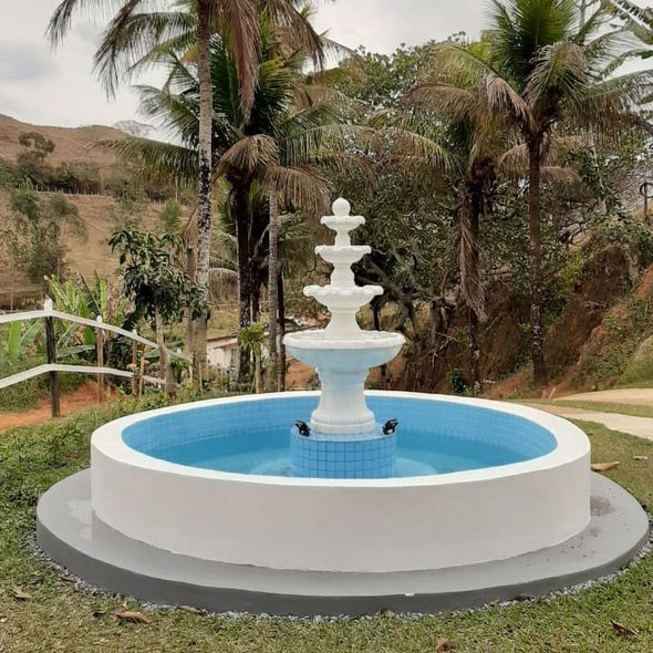 Chafariz-para-Jardim-4-Pratos-135cm-FC012