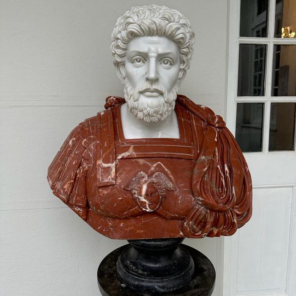Busto-em-Marmore-Soldado-Romano-79cm-BMP030--5-