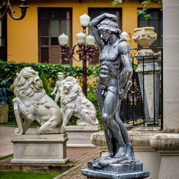 Escultura-em-Marmore-Preto-Apollo-Vencendo-230cm-EMP561--1-
